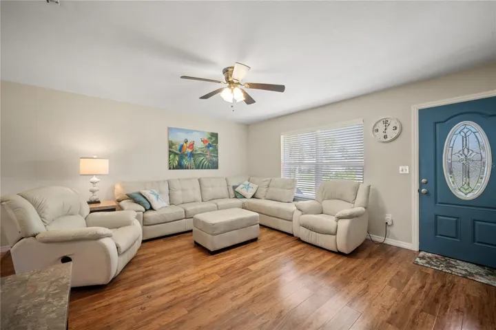 Wood Pergo Lamanite flooring