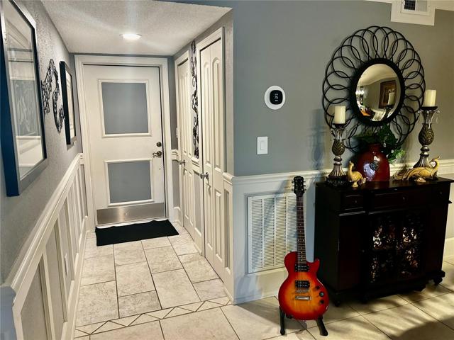 Front entry foyer