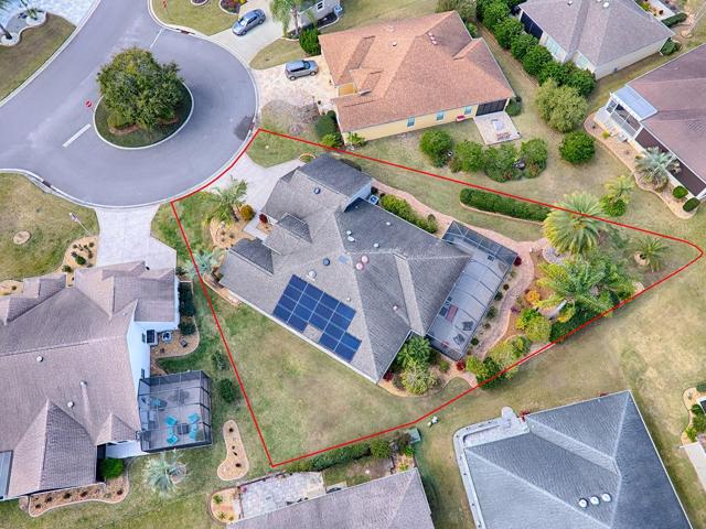 17 SOLAR PANELS FOR ELECTRICITY!