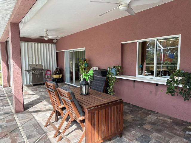 Newly screened lanai 2022