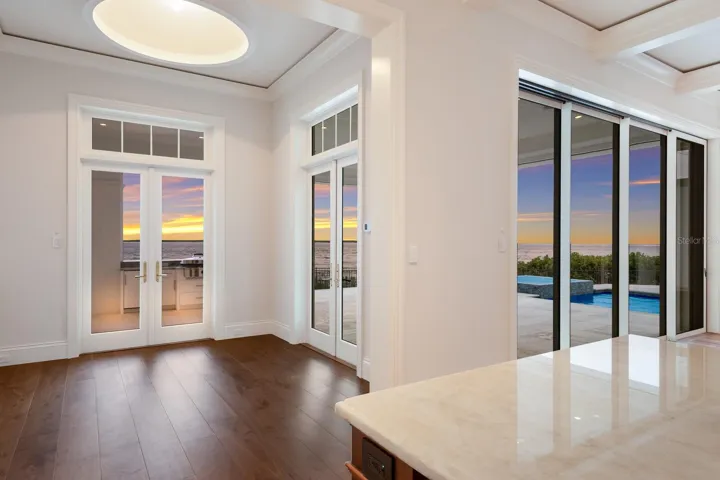 Dinette / Lanai