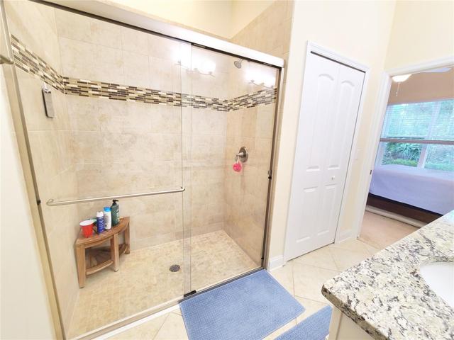 Master Suite 2 Bathroom