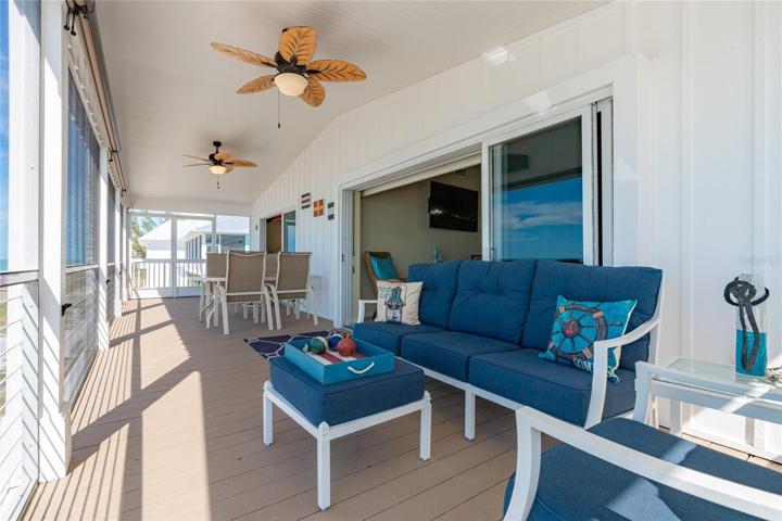 Screened Deck.
