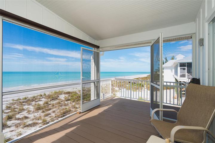 Beach View and Deck.
