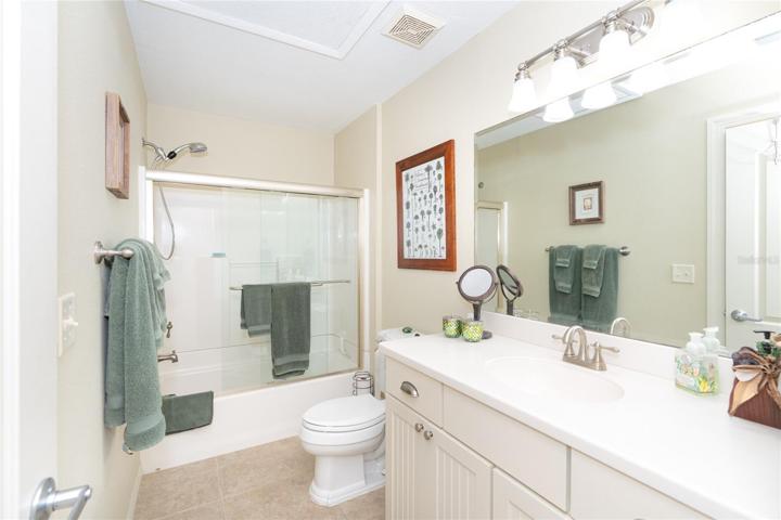 Guest Bath 3.