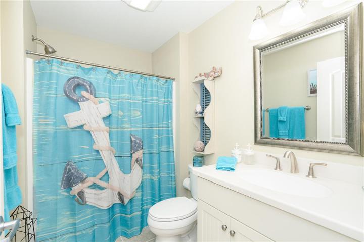 Guest Bath 2.