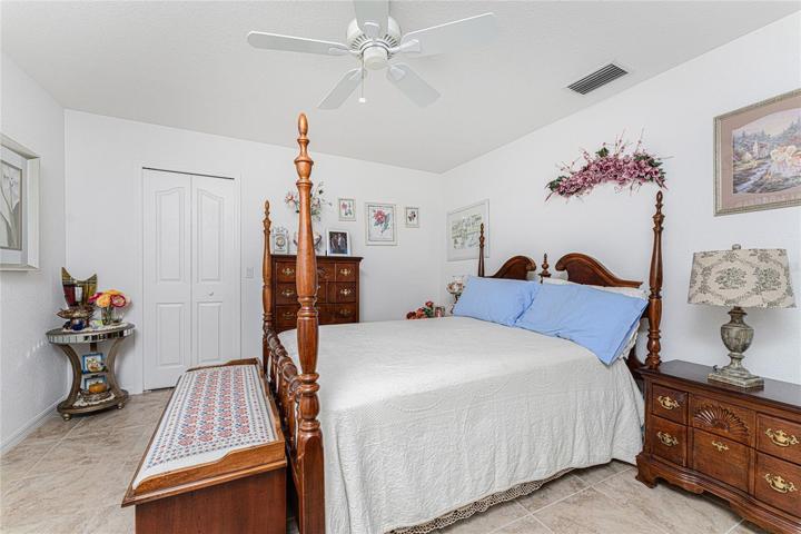 Bed 2 with walk-in closet