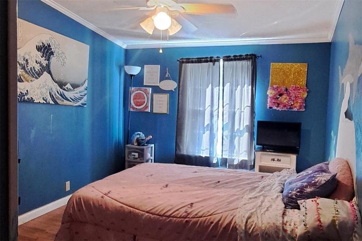 #2br. looking out