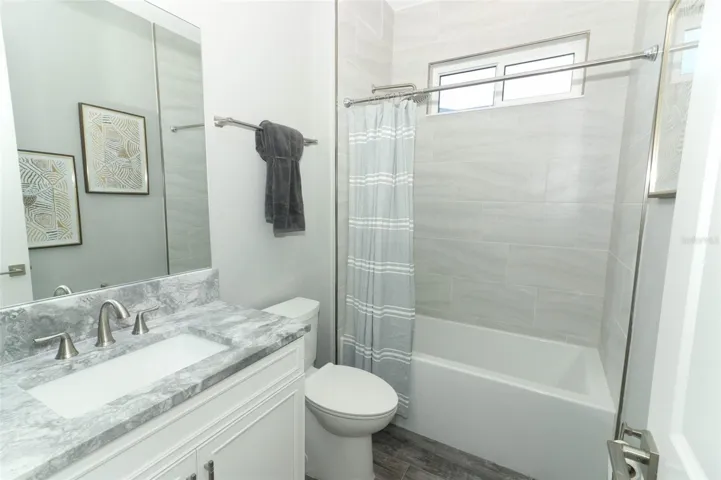Bathroom #2 between the Bedrooms