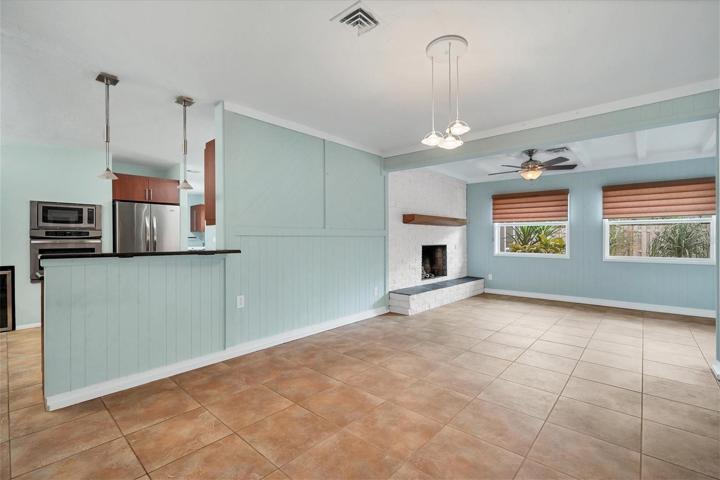 Dining / Family Room Combo