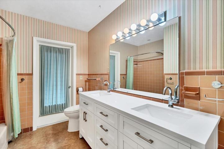 2nd Bathroom