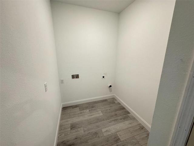 MODEL HOME