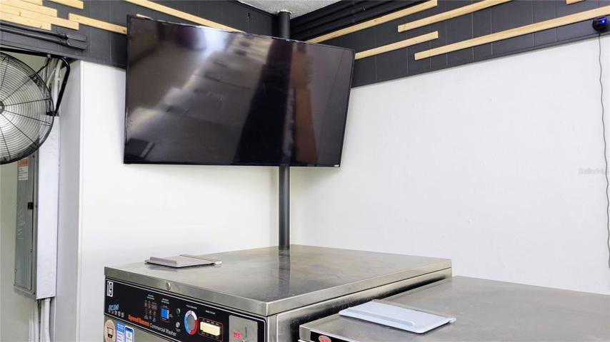 Interior TV