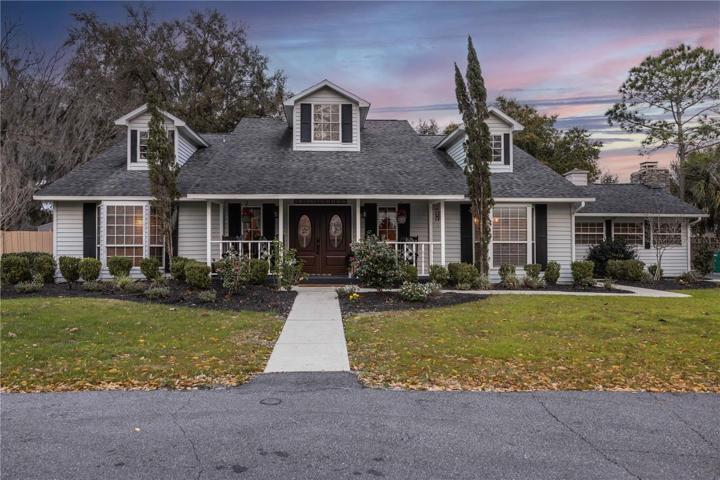 Exterior front of home sits on 1 acre!