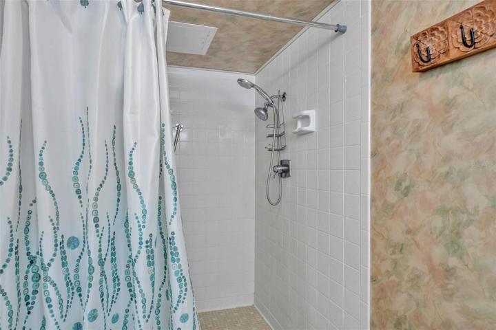 Primary Ensuite Bath