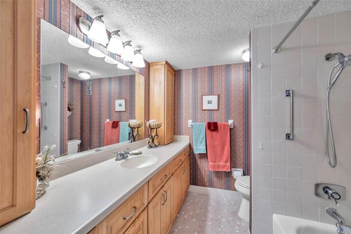 Full Guest Bath