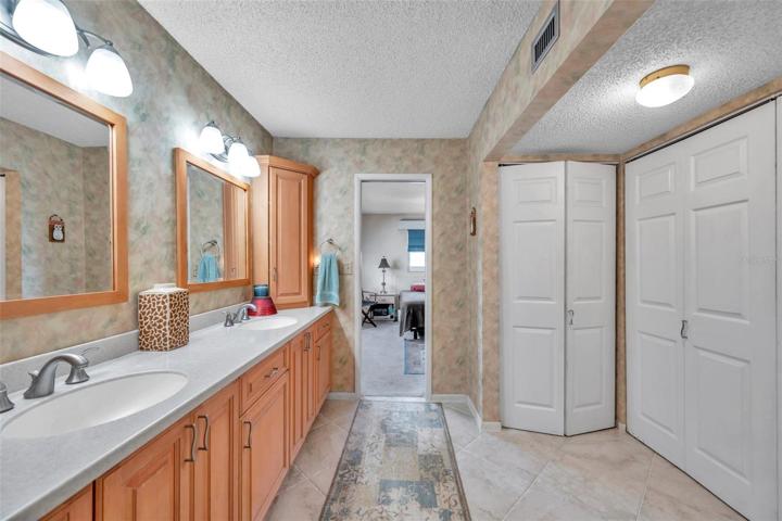 Primary Ensuite Bath