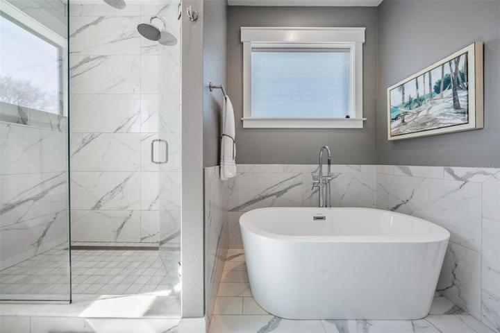 En-Suite Bath