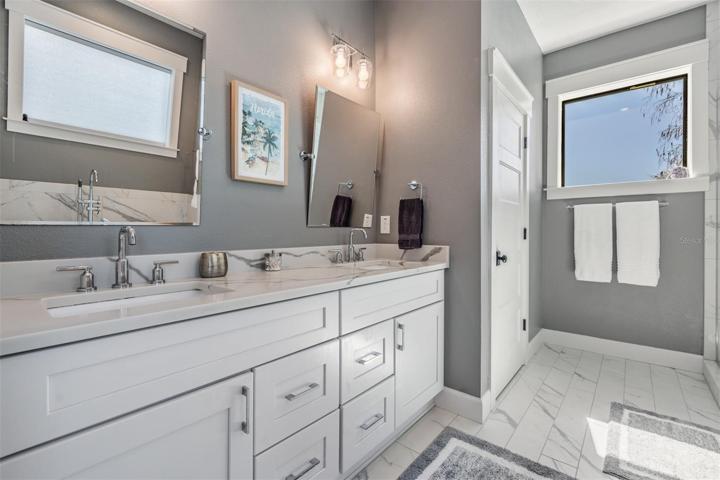 En-Suite Bath