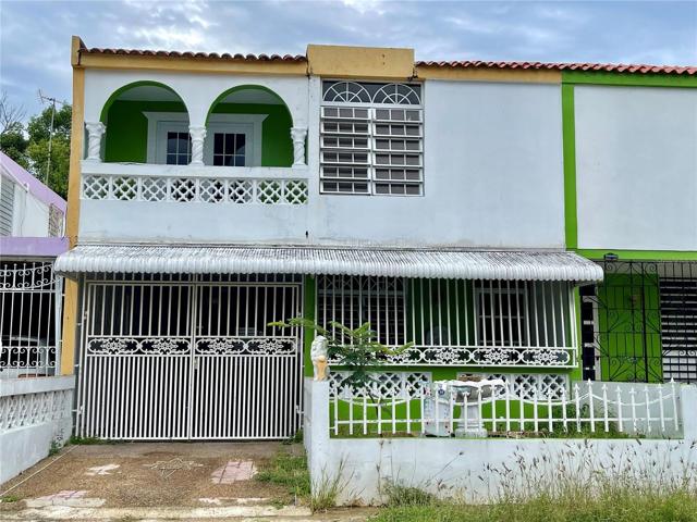 Half Duplex - 1/2 Duplex