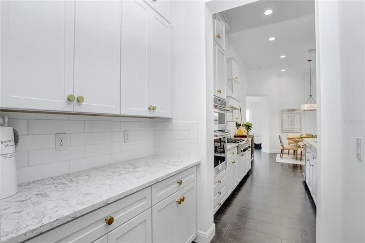 Butler to Kitchen