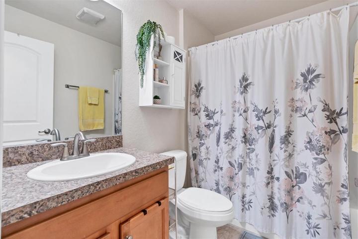 Guest bath 2