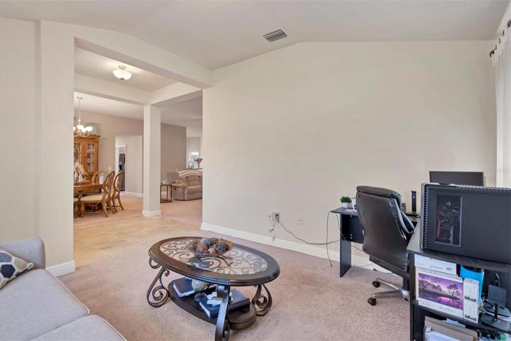 Living room/office
