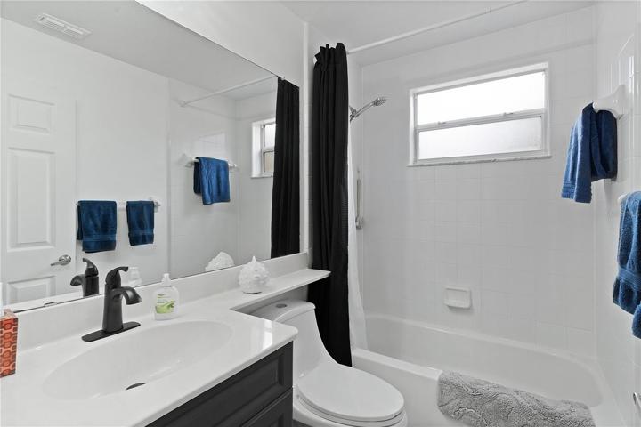 Guess Bathroom