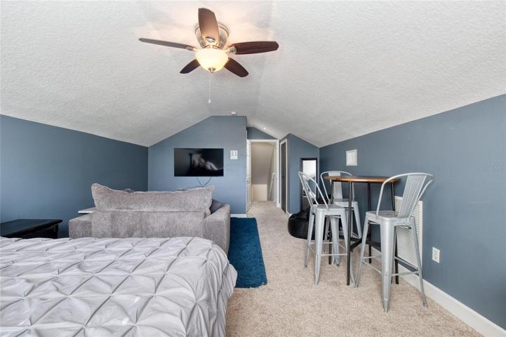 upstairs bonus room