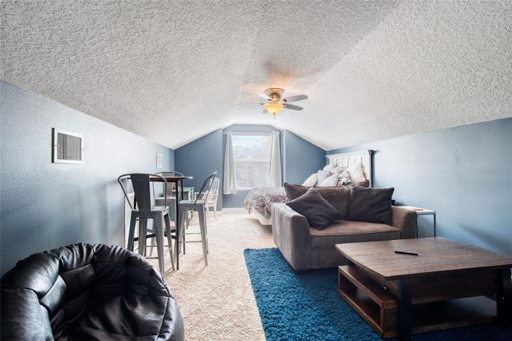 upstairs bonus room