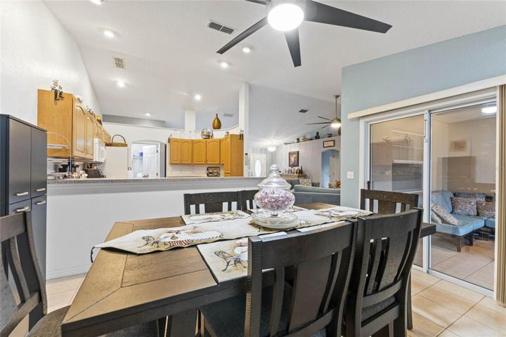 Dining area in kitchen