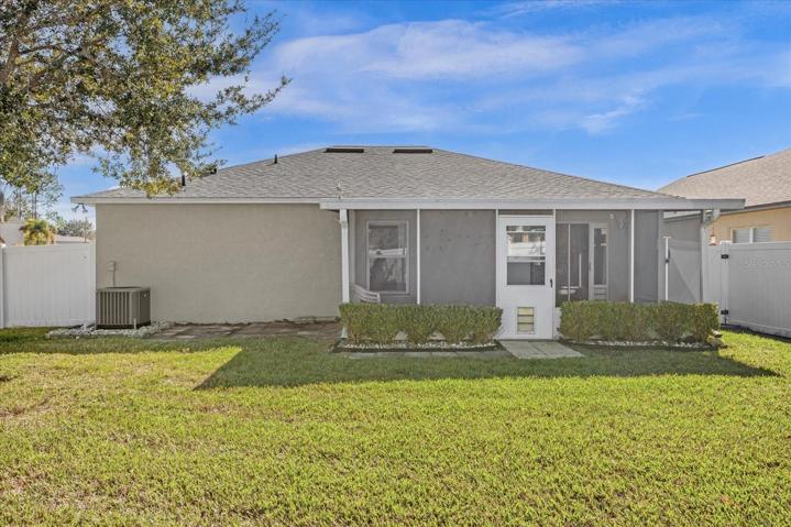 Huge Backyard, corner lot, big enough for a pool