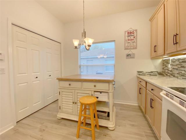 Island will convey with the sale of the home