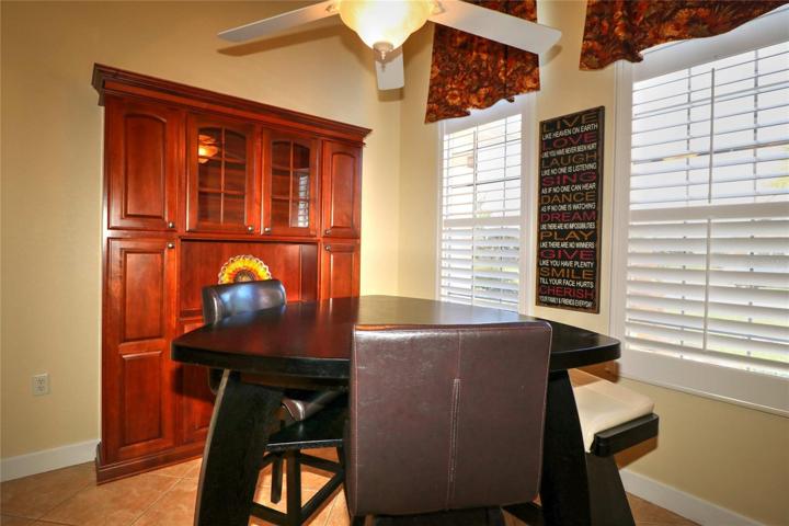 Built-In Storage in Breakfast Nook