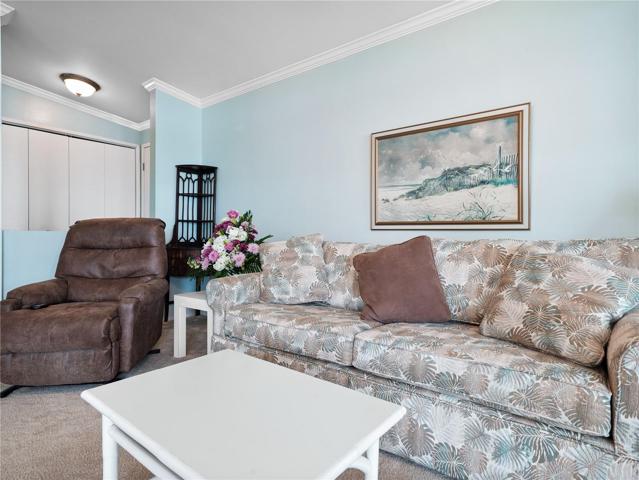 the home comes fully furnished - you can move right in!
