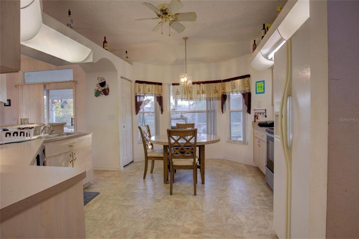 Eat in kitchen