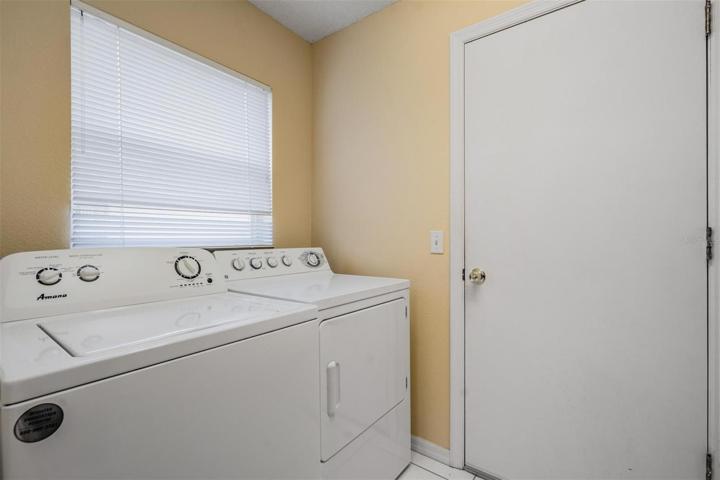Walk-in laundry room