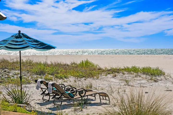 Welcome home to your own private views of the Gulf of Mexico!