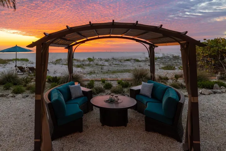 Showcasing a sunset masterpiece
