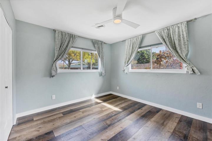 2nd bedroom