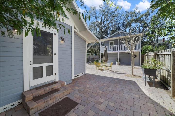 Courtyward
