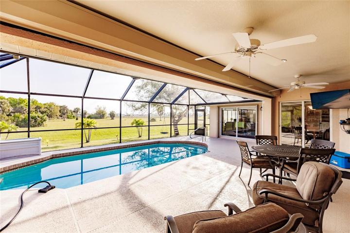 LANAI & POOL