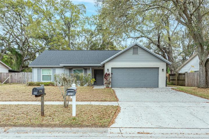 No HOA rules or dues and no CDD either!