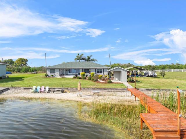 BEACH & DOCK