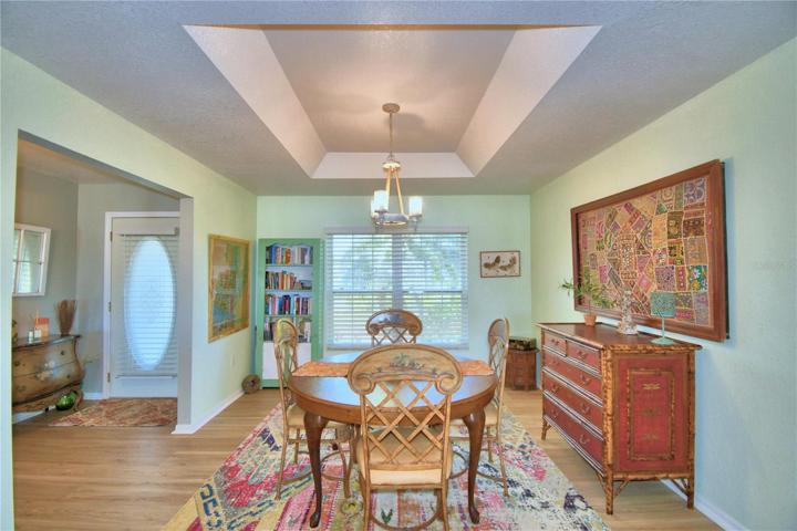 DINING ROOM & FOYER