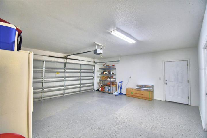 SPACIOUS GARAGE