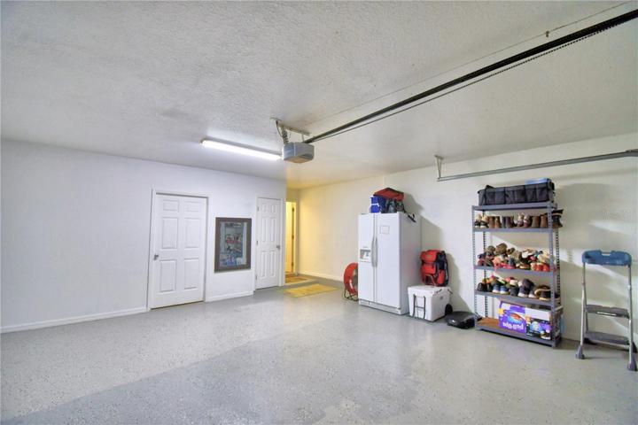 LG STORAGE CLOSET IN GARAGE