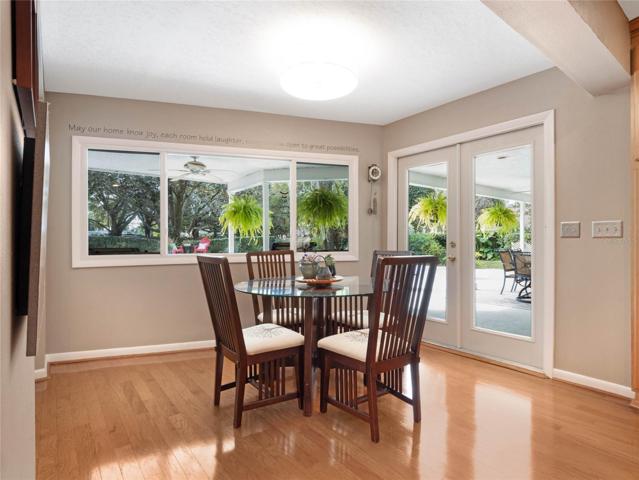 Breakfast Nook