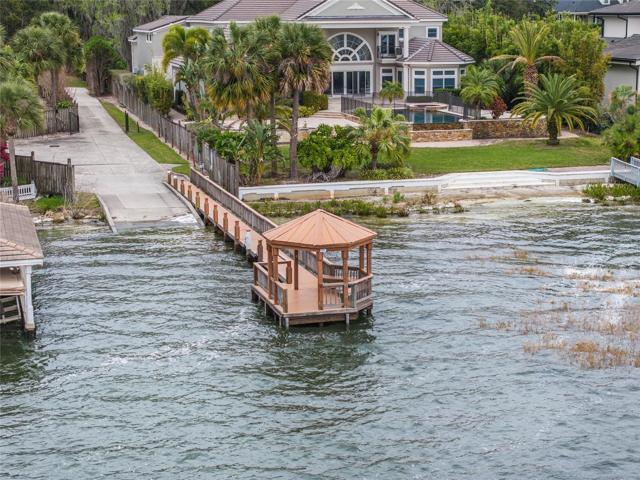 Community Dock / Boat Ramp