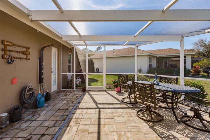 EXTENDED POOL DECK